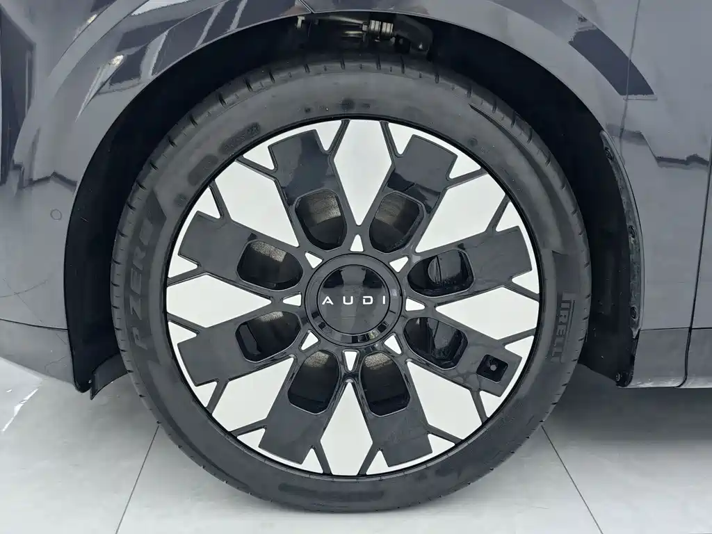 Audi E7X — миниатюра 3