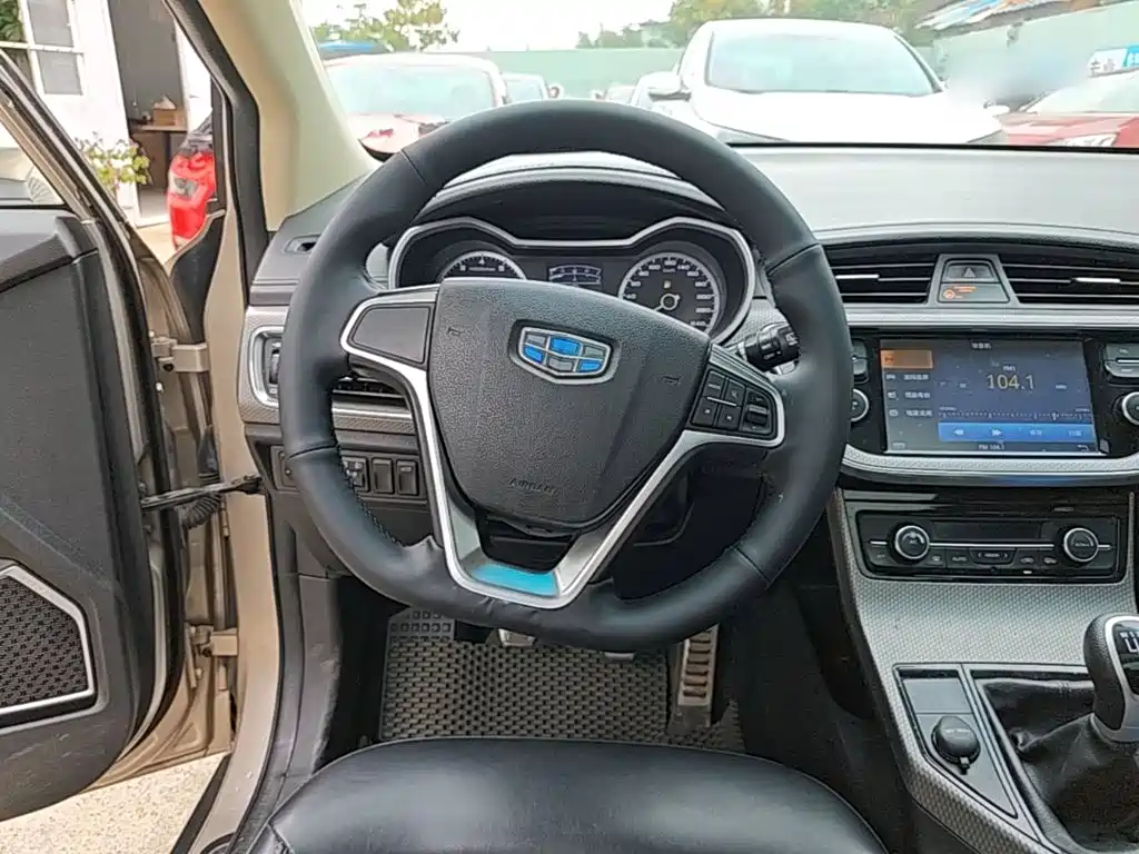 Geely Emgrand GS — миниатюра 11