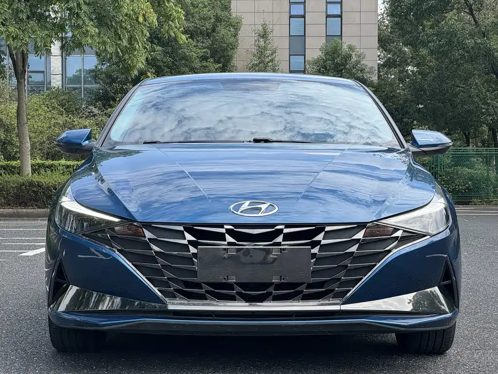 Hyundai Elantra — миниатюра 4
