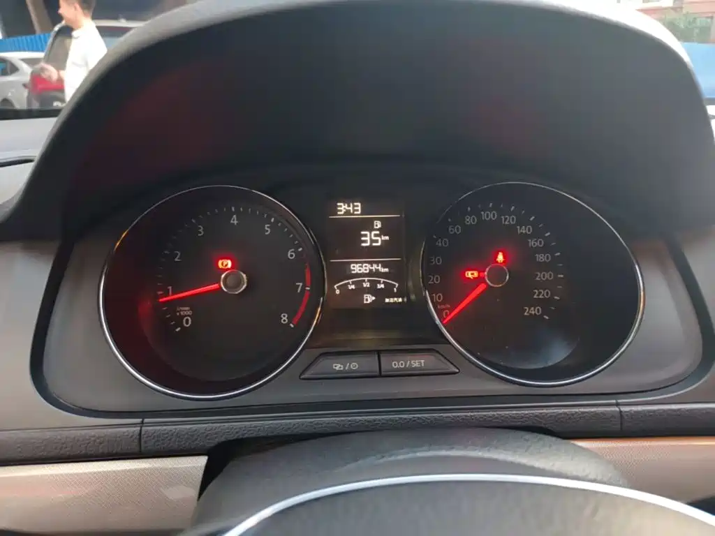 Volkswagen Lavida — миниатюра 8