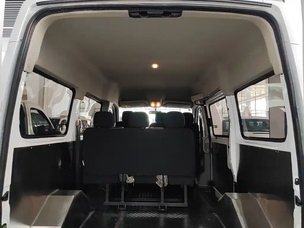 MAXUS V80 — миниатюра 18