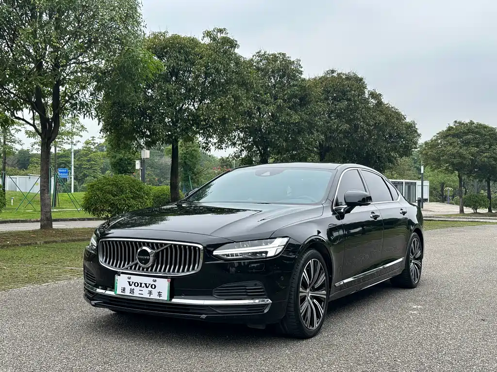 Volvo S90 PHEV 2021