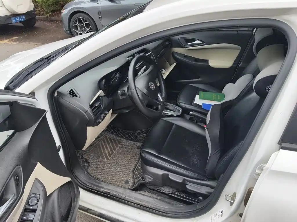 Buick Excelle — миниатюра 13