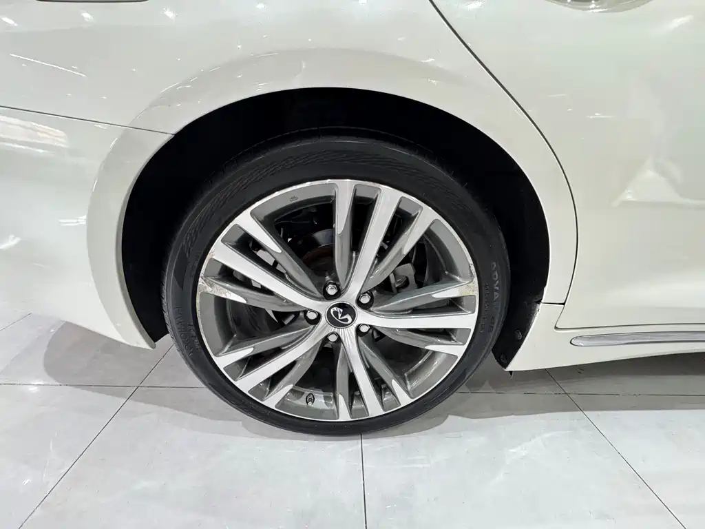 Infiniti Q50L — миниатюра 19