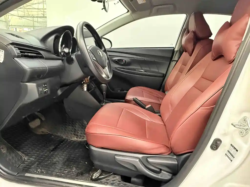 Toyota Yaris L — миниатюра 12