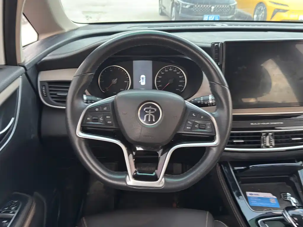 BYD MAX New Energy — миниатюра 7
