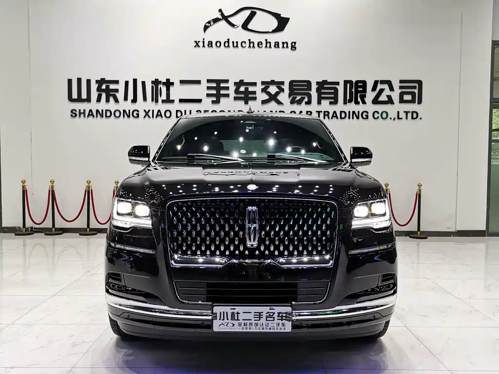 Lincoln Navigator — миниатюра 2