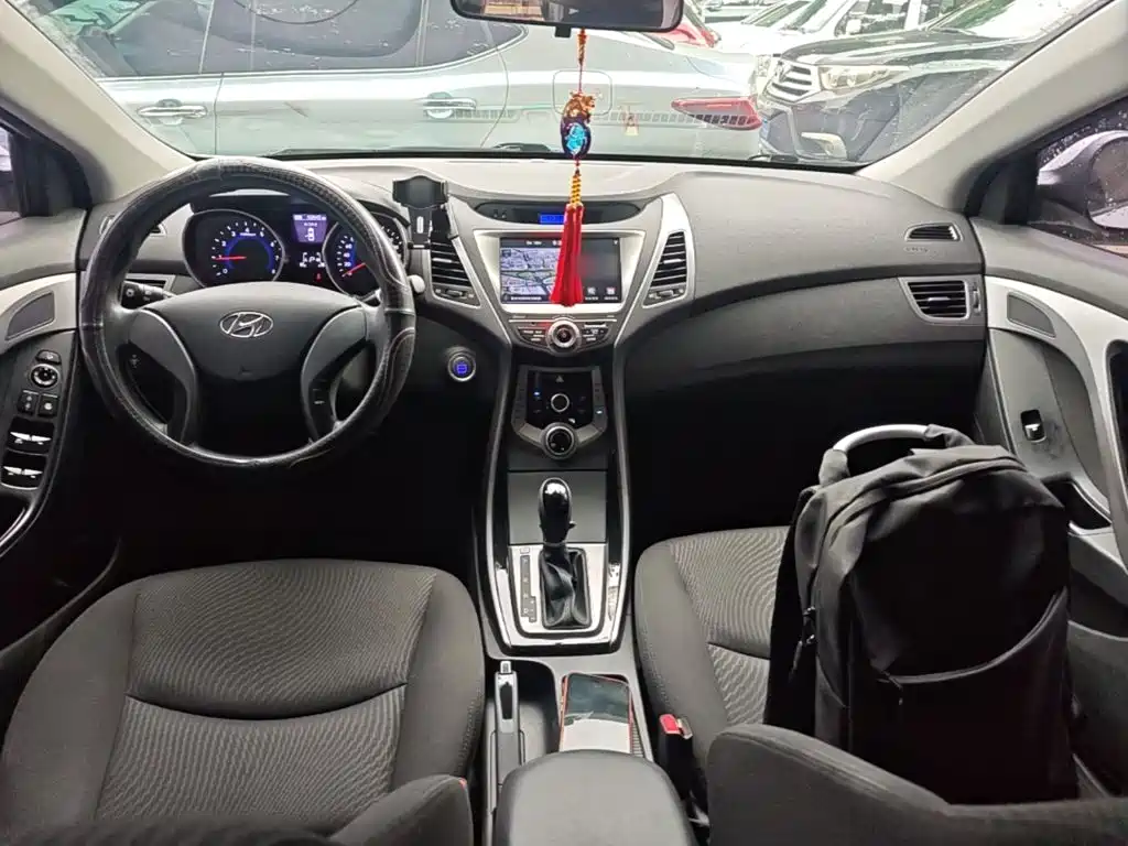 Hyundai Elantra Langdong — миниатюра 14