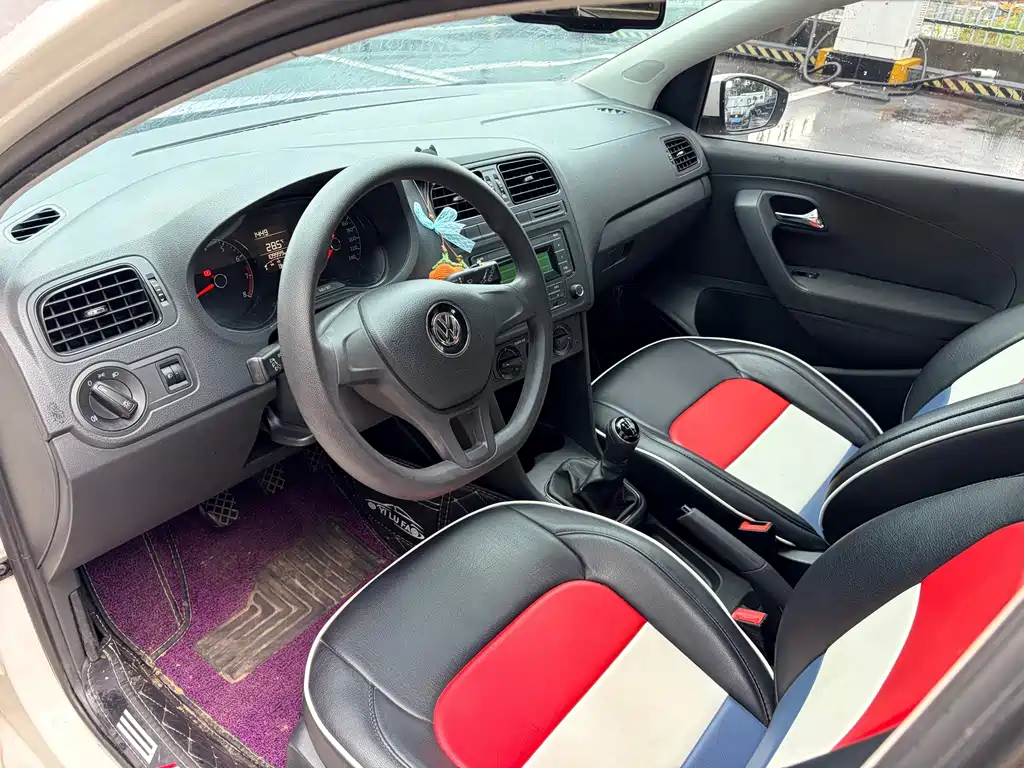 Volkswagen Polo — миниатюра 7