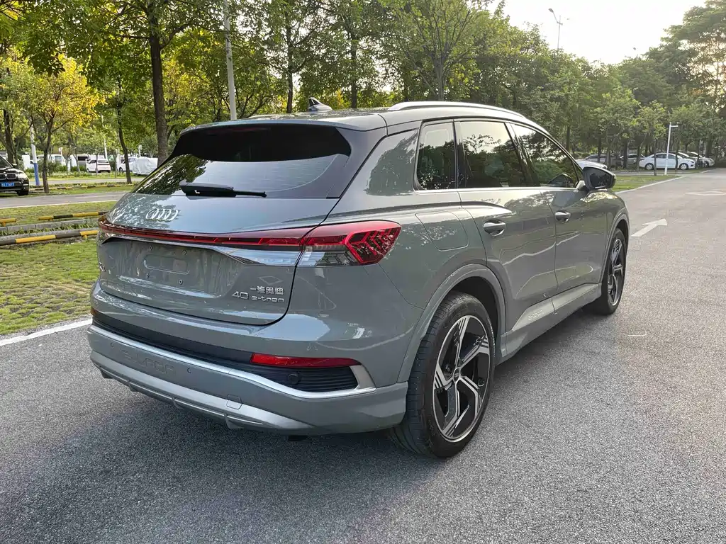 Audi Q4 e-tron — миниатюра 6