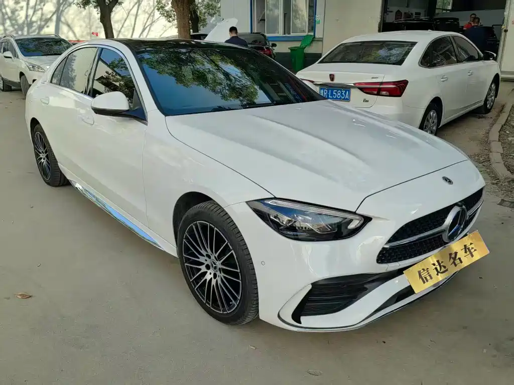 Mercedes-Benz C-Class — миниатюра 2