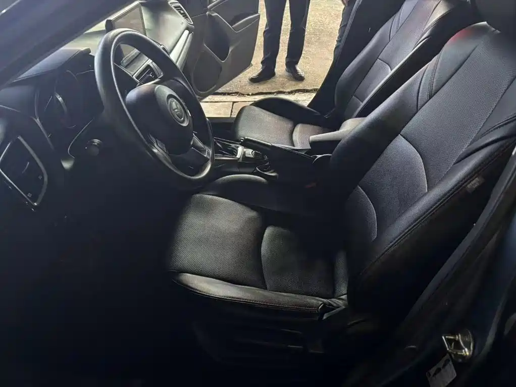 Mazda 3 Axela — миниатюра 3