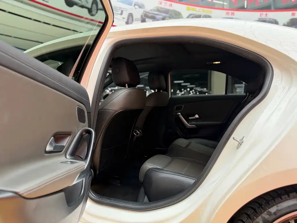 Mercedes-Benz A-Class AMG — миниатюра 5