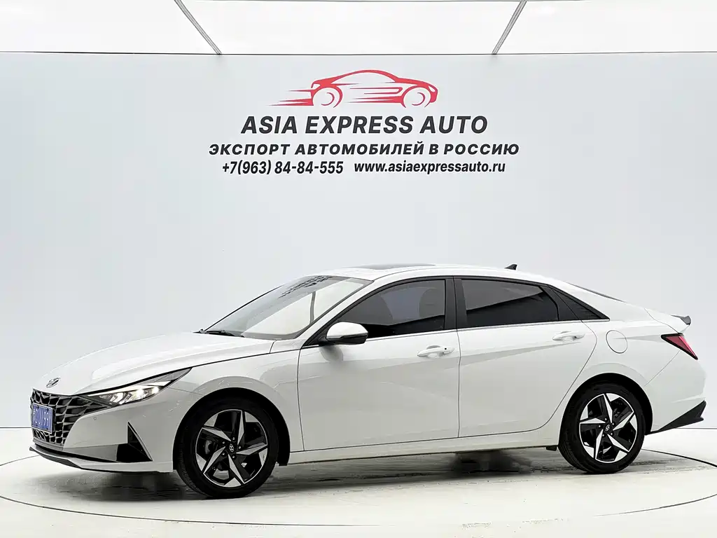 Hyundai Elantra 2022