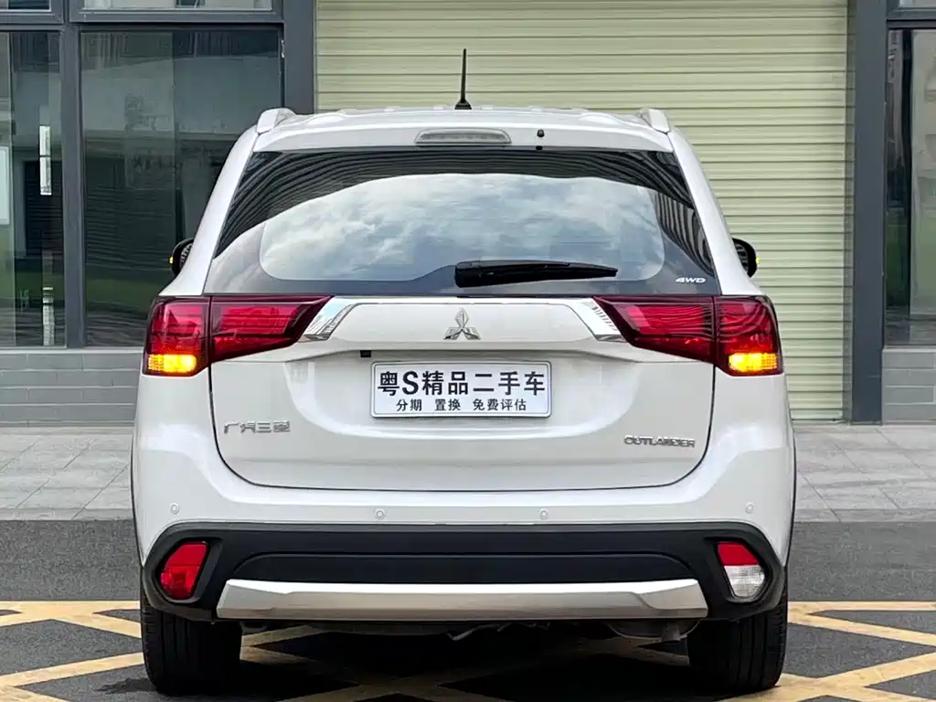 Mitsubishi Outlander — миниатюра 4