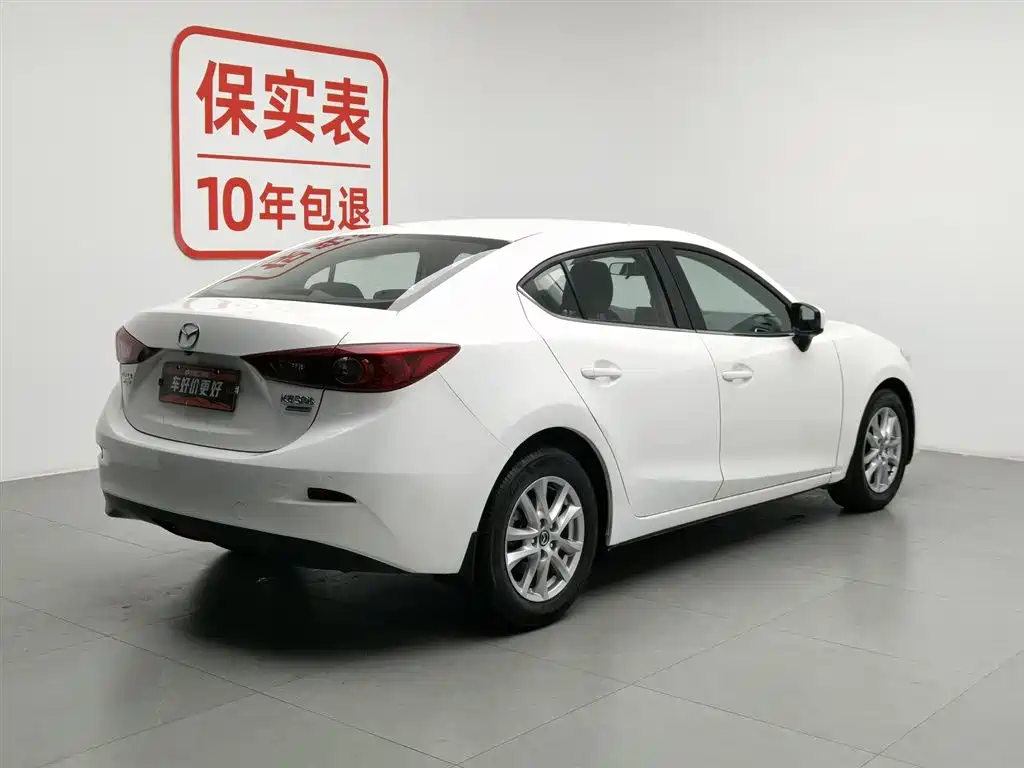 Mazda Mazda3 3 2016 1.5L MT Luxury