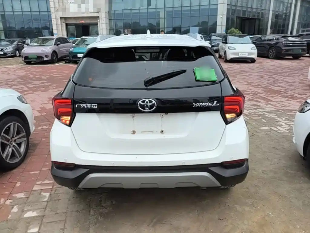 Toyota Yaris L — миниатюра 6