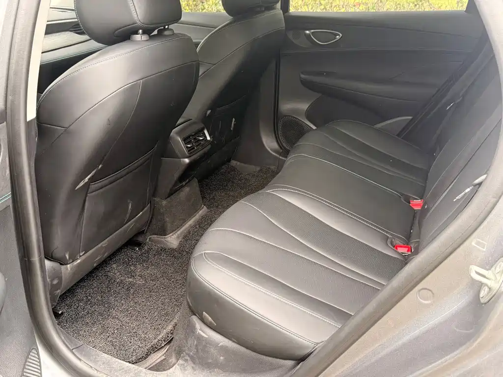 BYD Seal 05 DM-i — миниатюра 9