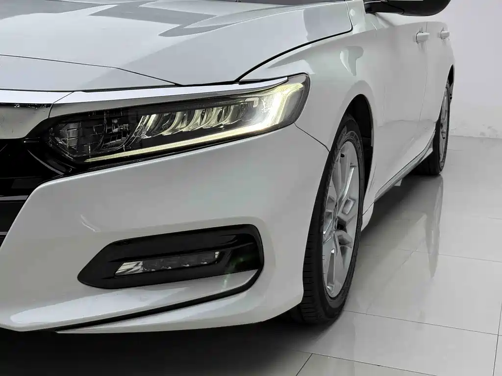 Honda Accord — миниатюра 4