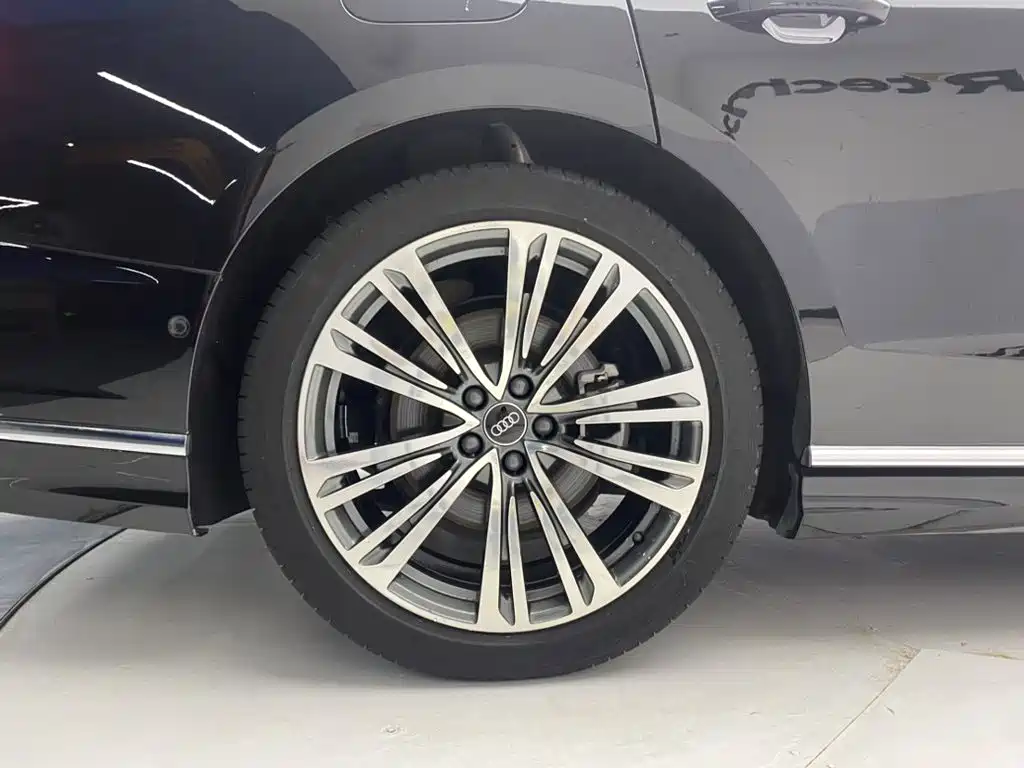Audi A8 — миниатюра 11