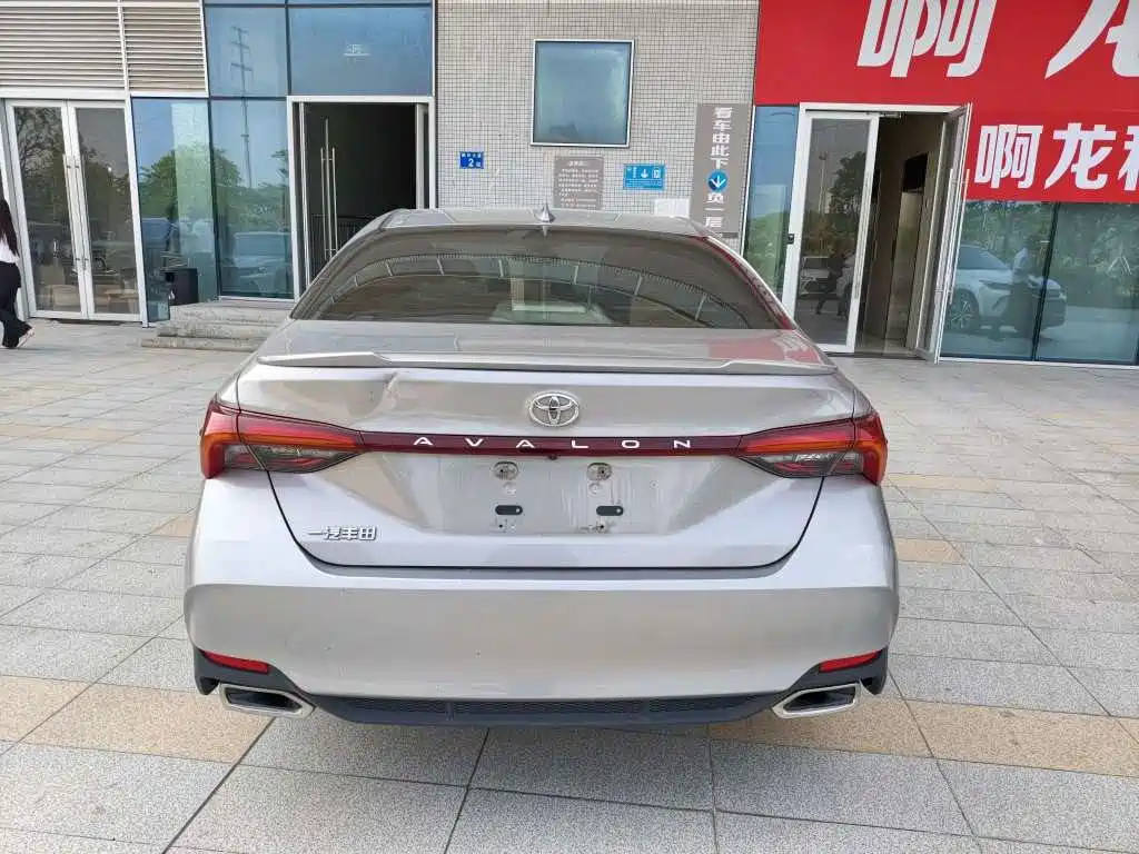 Toyota Avalon — миниатюра 7