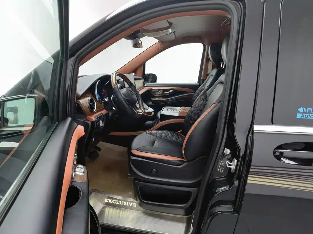 Mercedes-Benz V-Class — миниатюра 9