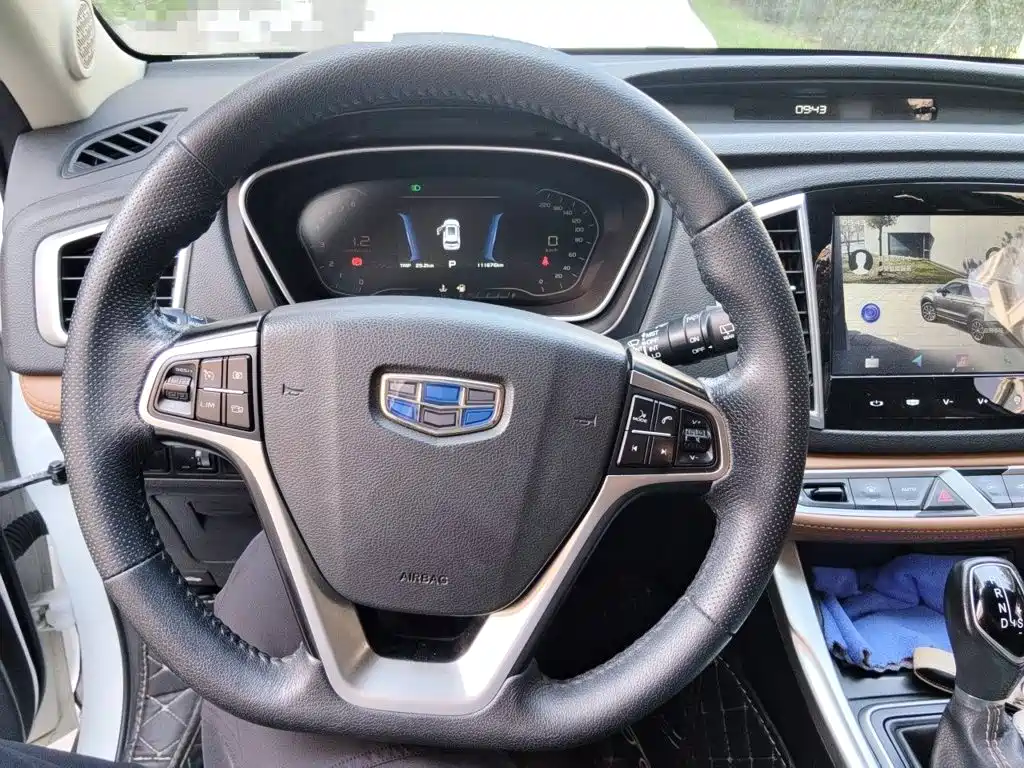 Geely Vision X6 — миниатюра 6