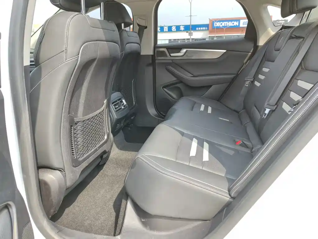 BYD Qin Pro NEV — миниатюра 10