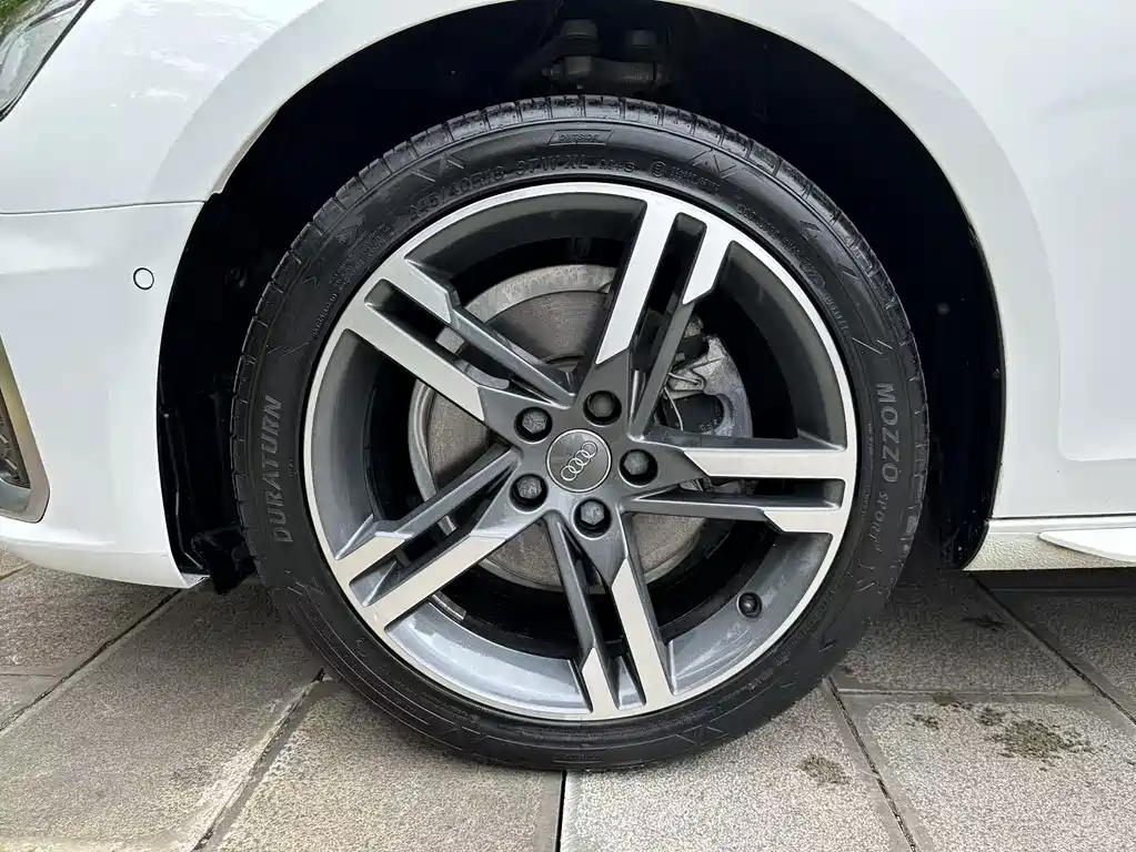 Audi A4L — миниатюра 28