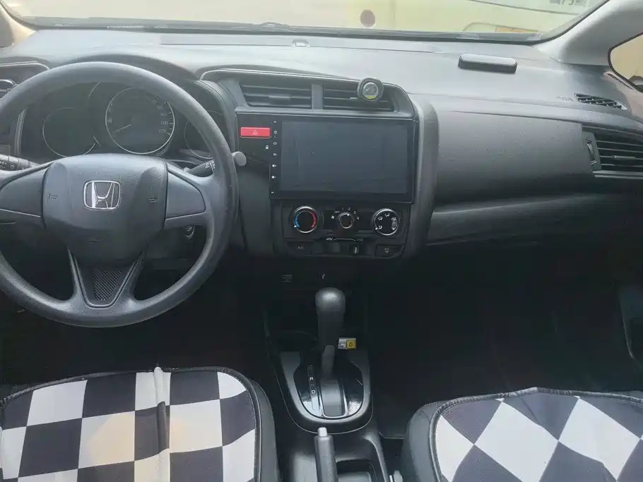 Honda Fit — миниатюра 11