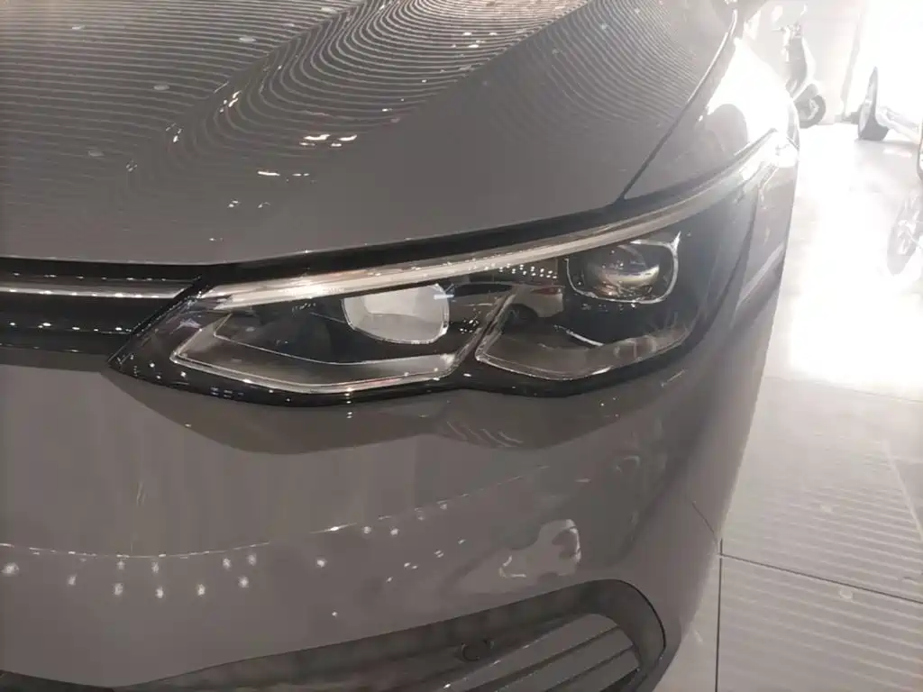 Volkswagen Golf — миниатюра 24