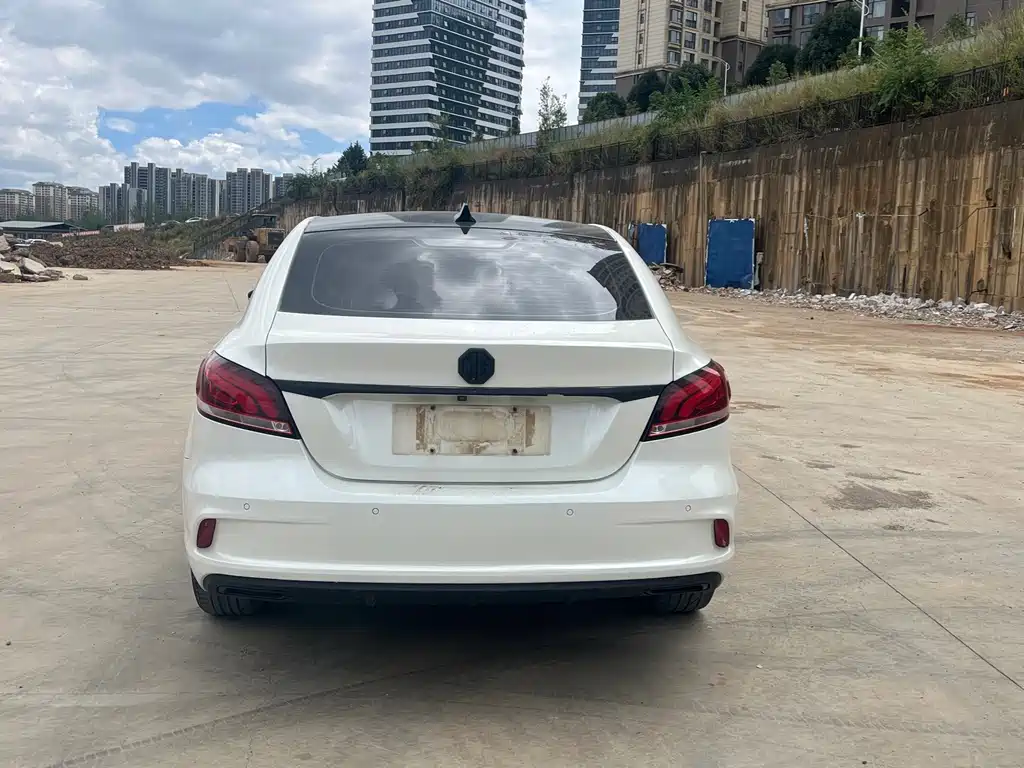 MG MG6 — миниатюра 5