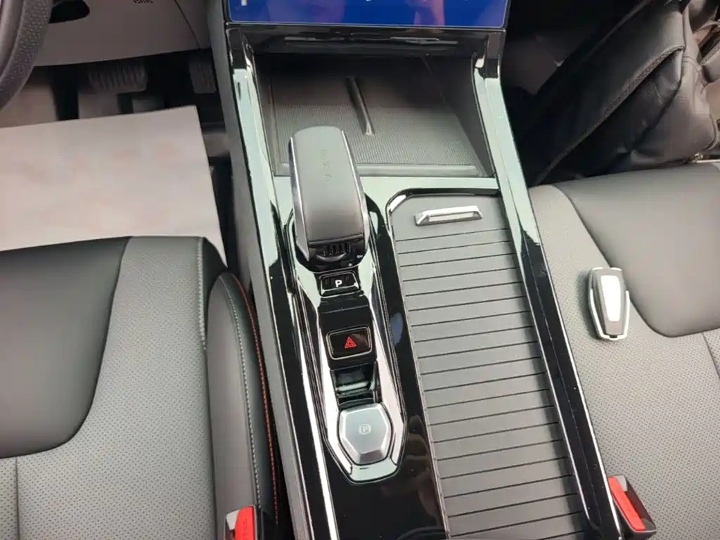 Geely Boyue — миниатюра 14