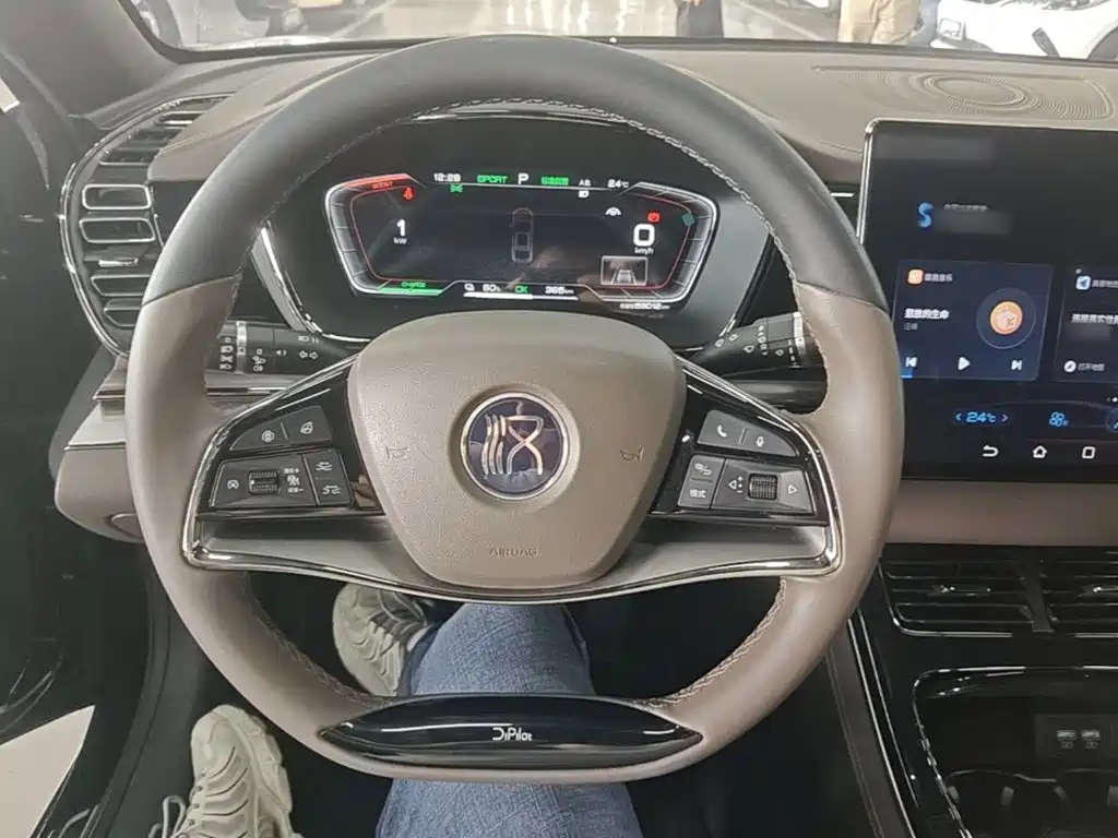 BYD Han — миниатюра 11