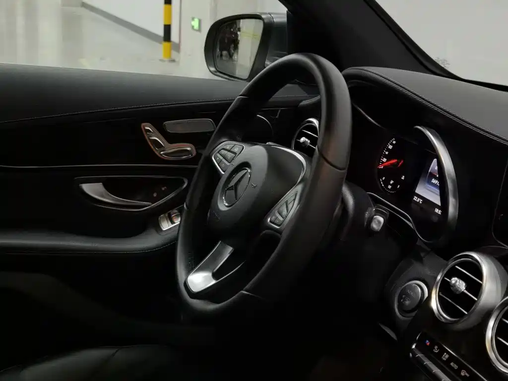 Mercedes-Benz GLC — миниатюра 22