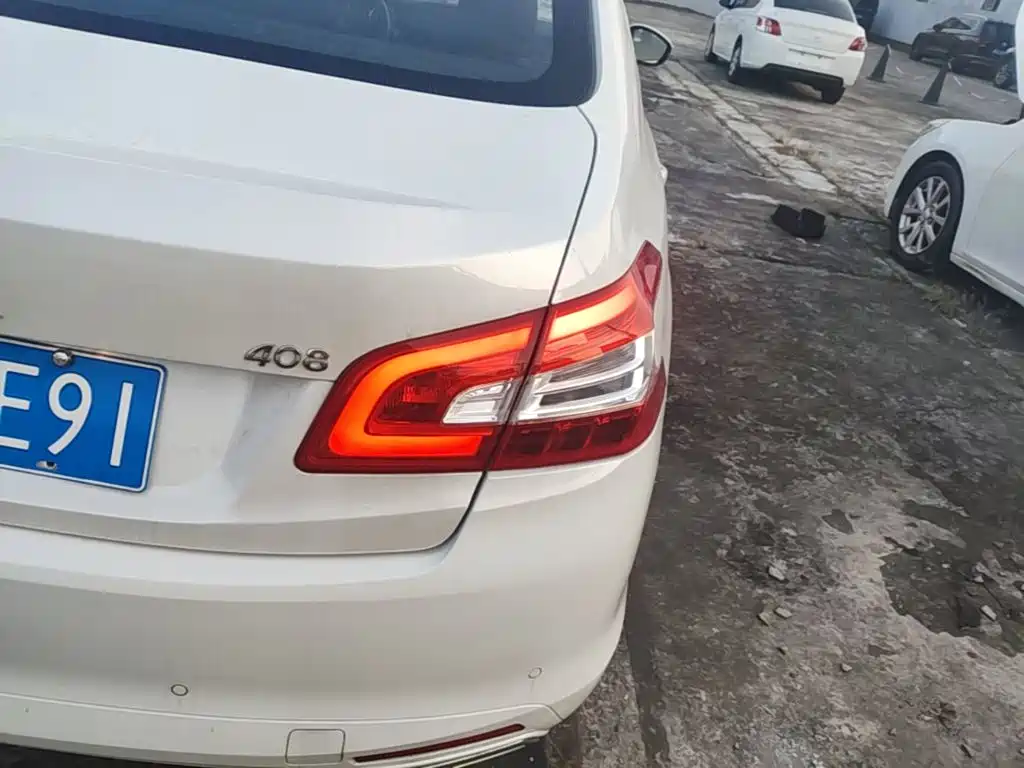 Peugeot 408 — миниатюра 8