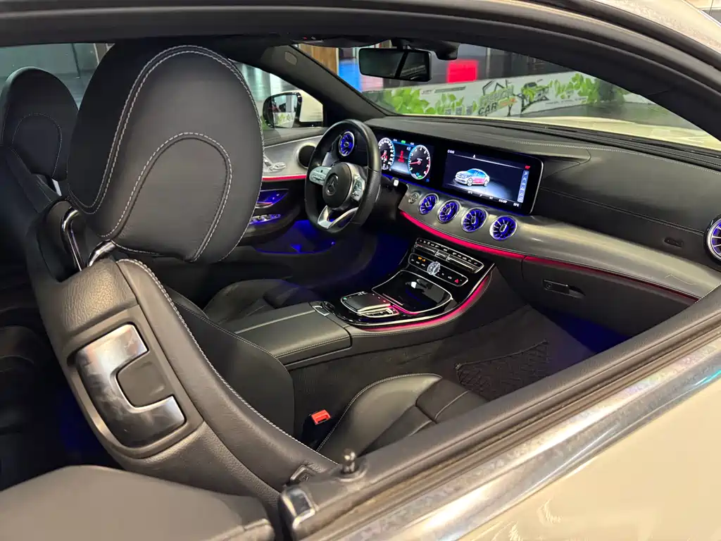 MERCEDES-BENZ E CLASS