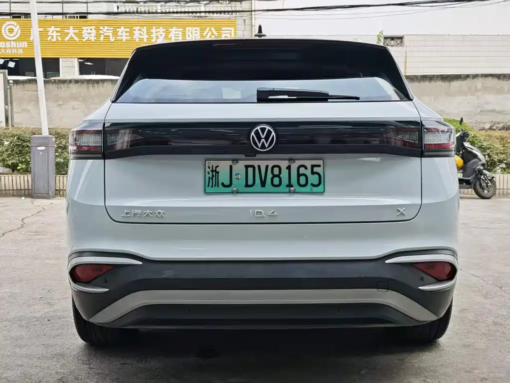 Volkswagen ID.4 X — миниатюра 3