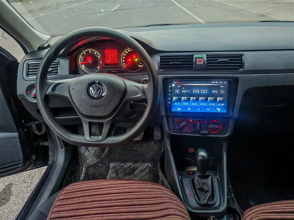 Volkswagen Santana — миниатюра 12