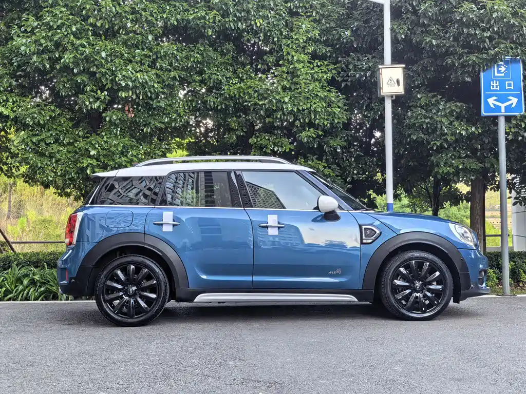 MINI Mini Countryman — миниатюра 8