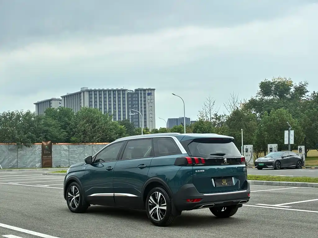 Peugeot 5008 — миниатюра 6