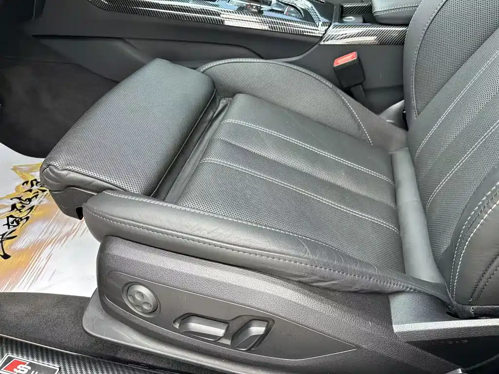Audi A4L — миниатюра 21