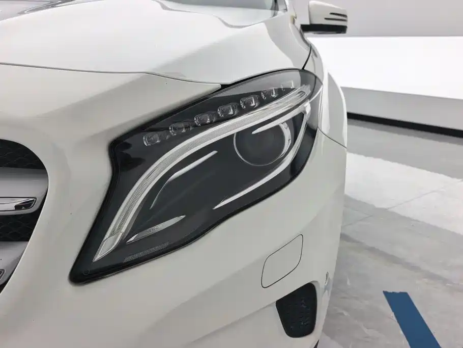 Mercedes-Benz GLA — миниатюра 5