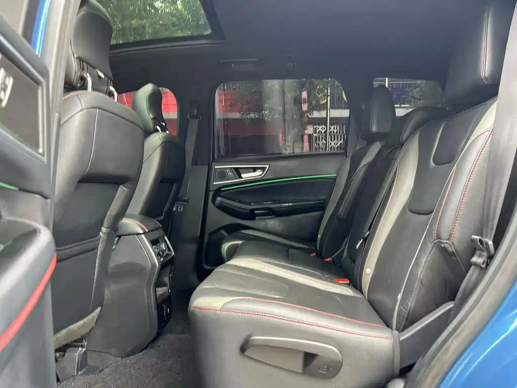 Ford Edge — миниатюра 5