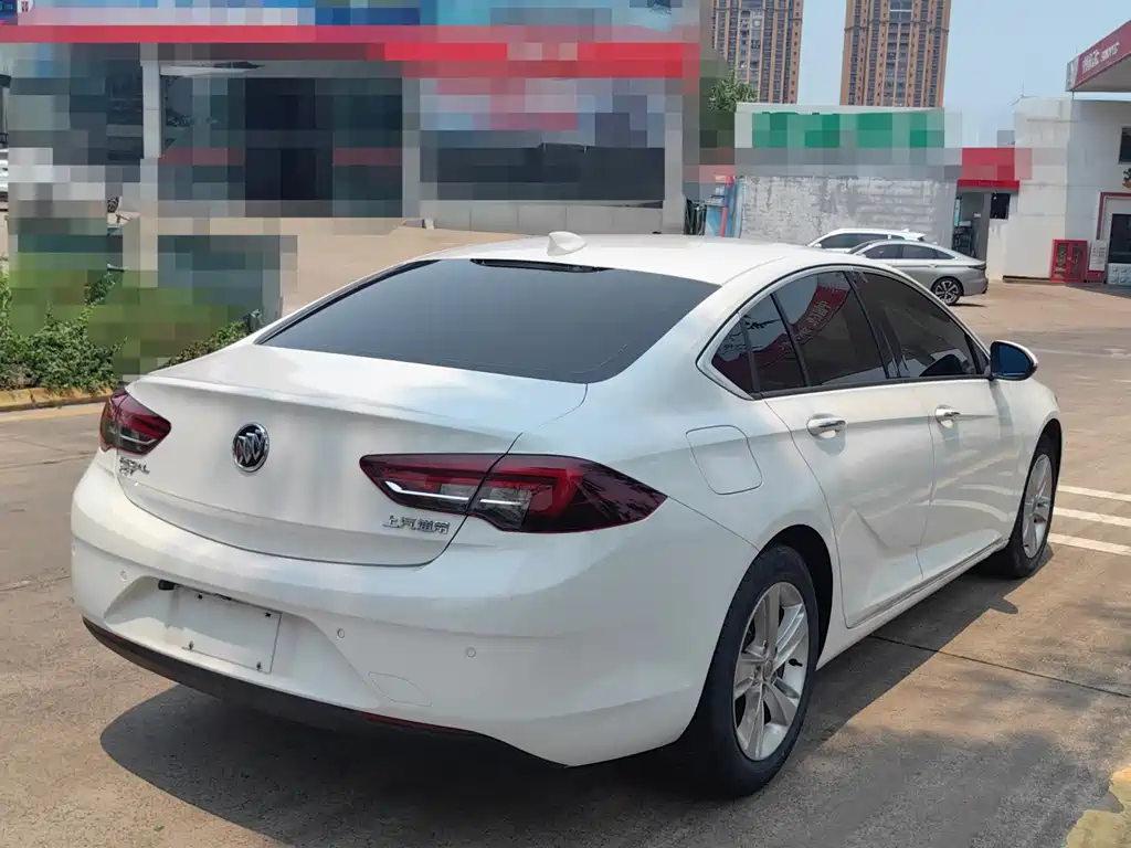 Buick Regal — миниатюра 11