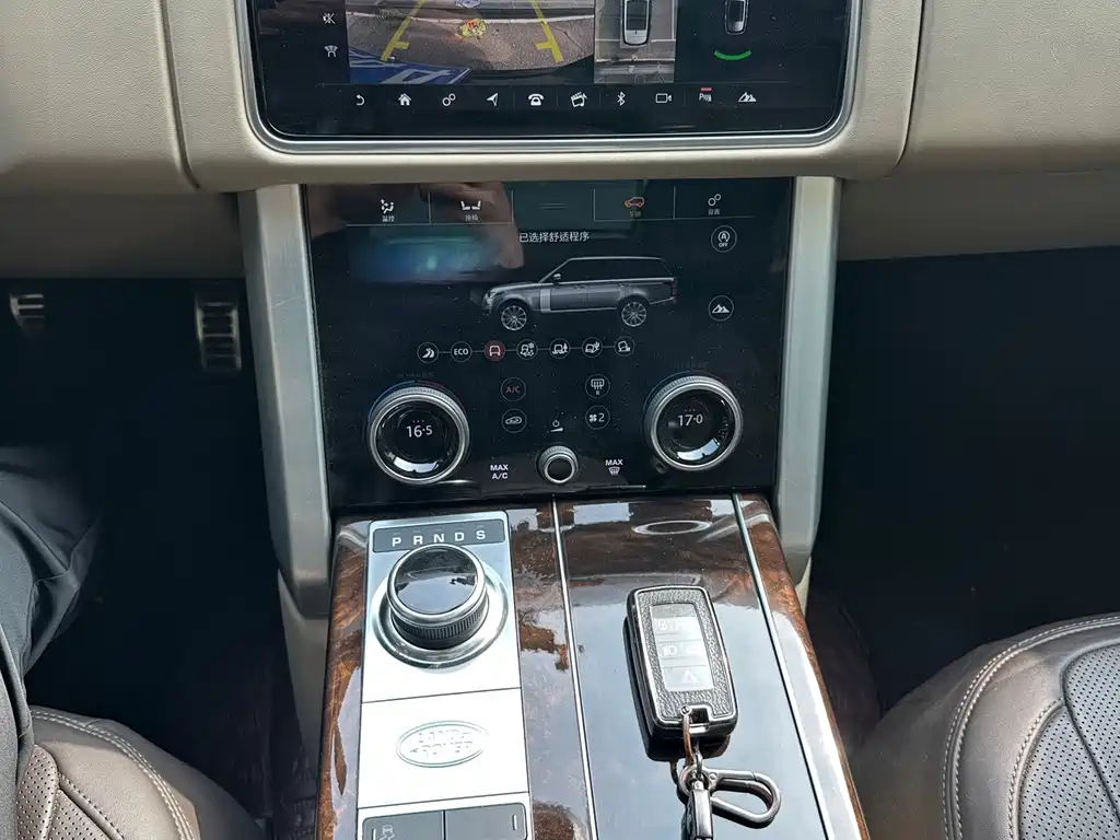 Land Rover Range Rover — миниатюра 14