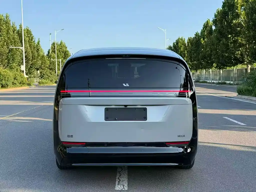 Li Auto Li MEGA — миниатюра 8