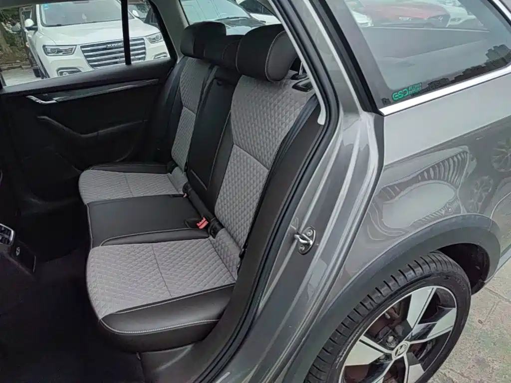 Skoda Octavia — миниатюра 17