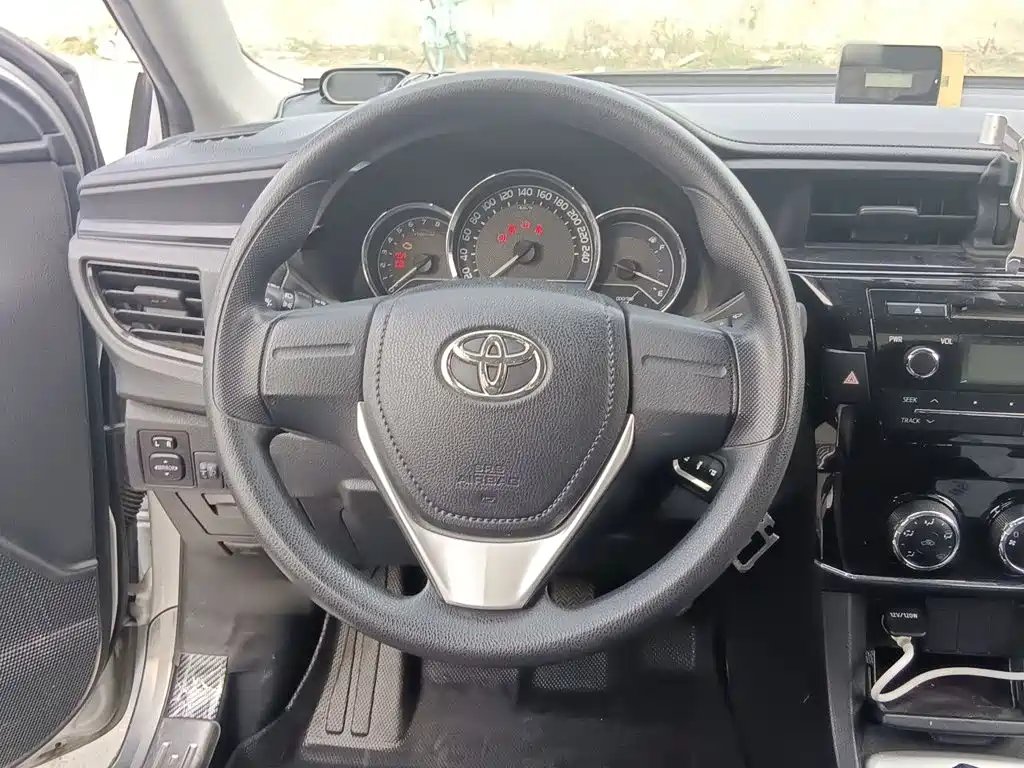 Toyota Corolla — миниатюра 11