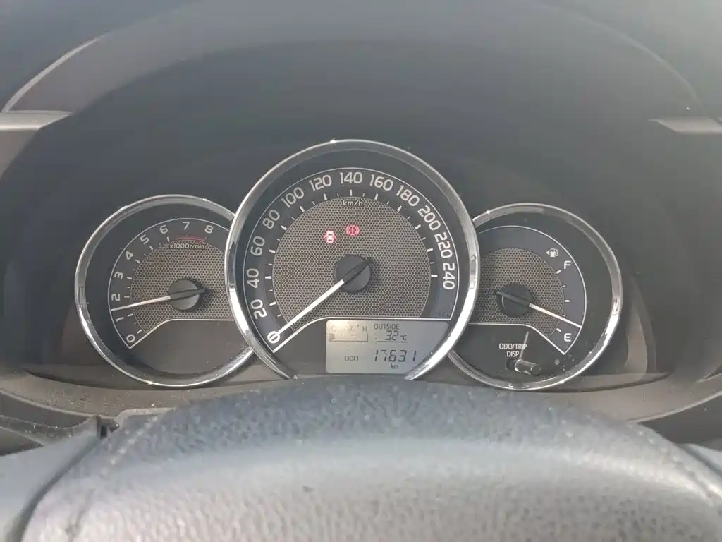 Toyota Corolla — миниатюра 12